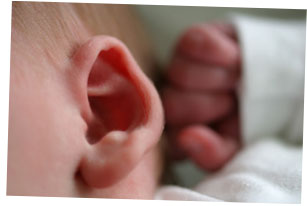 نوزاد باهوش، تنها شنیدن این صداها را دوست دارد! 