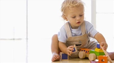 بازی و اسباب بازی برای کودک دوازده ماهه