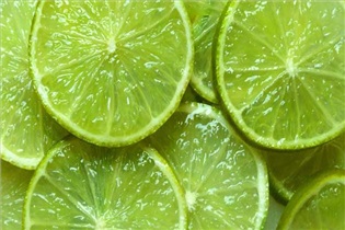 18 دلیل برای اینکه صبح خود را با آب لیمو شروع کنیم
