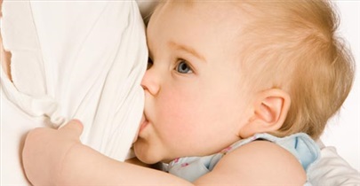 شیردهی شانس ابتلا به سرطان را در مادران کاهش می‌دهد