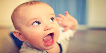 توانایی های زبانی کودک از تولد تا یکساگی
