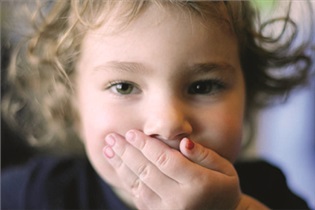 عوامل موثر بر تاخیر گفتاری کودکان