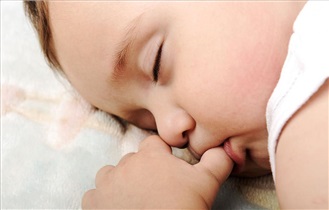 5 راه برای حفظ برنامه خواب کودک در سفر