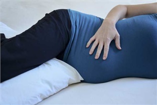  8 مشکل رایج برای خوابیدن در دوران بارداری+ راه‏‌حل 