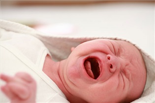 3 نکته ساده‌درباره کاهش درد کولیک نوزاد