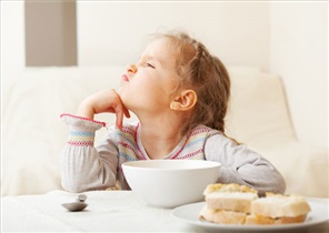 10 روش برای خوشحال کردن یک کودک بد‌ غذا