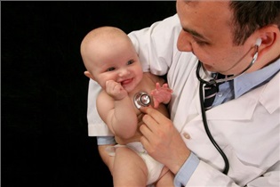  به کارم افتخار می‌کنم!/ روز پزشک و گپی با یک متخصص اطفال