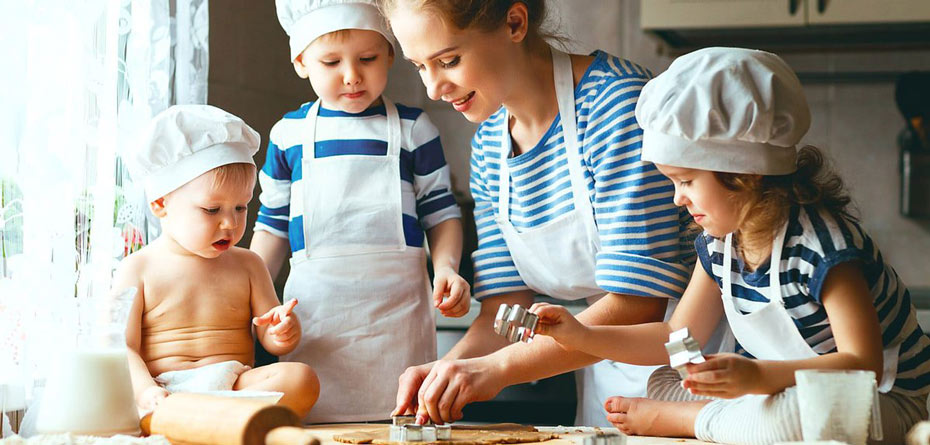 چطور بچه‌ها را به آشپزی علاقه‌مند کنیم؟