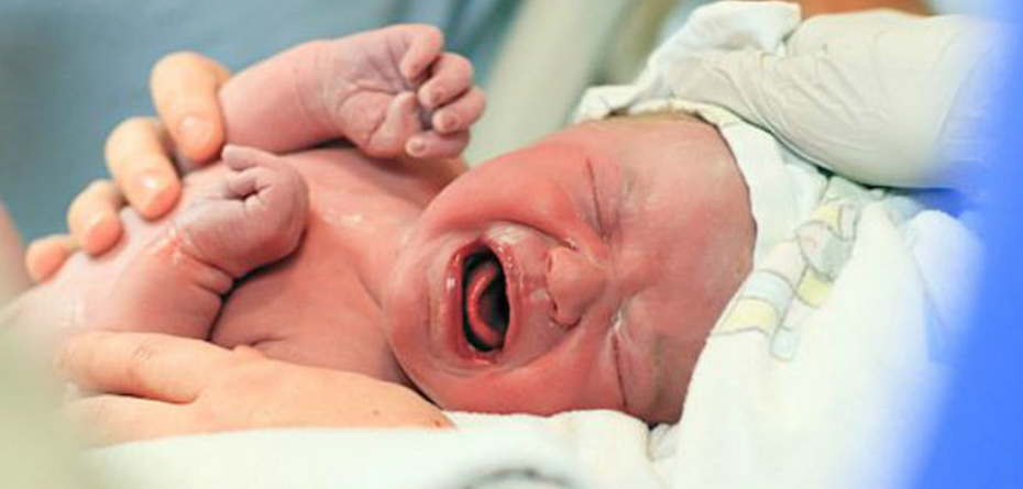 پنجمین تولد نوزاد در آمبولانس اورژانس یاسوج