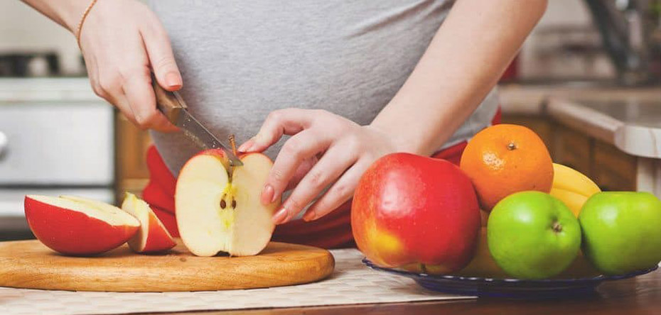 خوردن سیب در بارداری از بیماری پیشگیری می‌کند؟