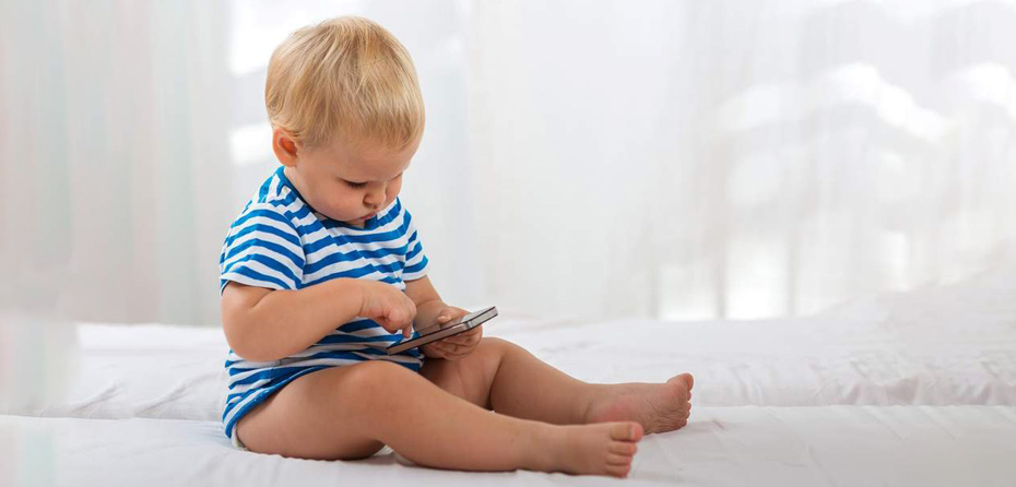 موبایل و تلویزیون برای کودکان مضر است؟
