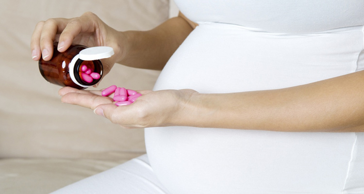 مصرف مولتی ویتامین در بارداری