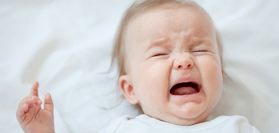از خواب پریدن نوزاد چه دلایلی دارد؟